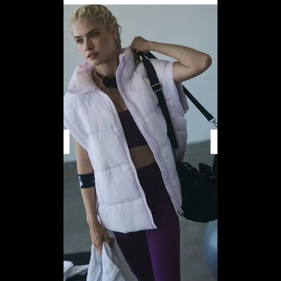 Free People Jackets & Blazers - Free People Movement In A Bubble Puffer Vest White Size: M